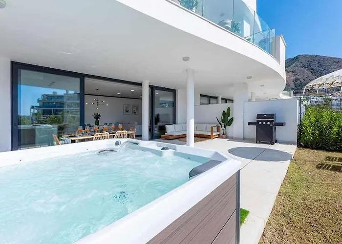 797 - Lujoso 6 Con Jacuzzi En Higueron Фуэнхирола